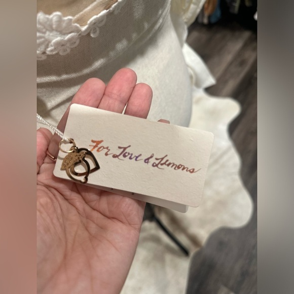 Rare NWT For Love And Lemons Creamsicle Crop Top Linen Embroidered Medium Sheer - Picture 10 of 13